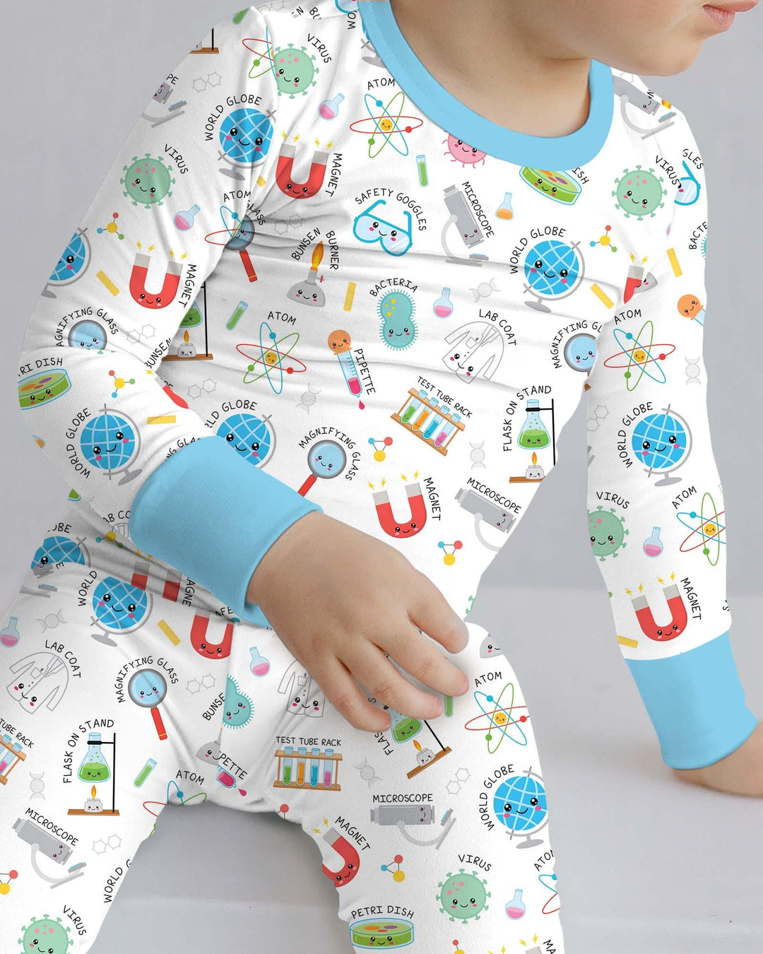 Zweiteiliges Langarm-Pyjama-Set mit Sommerfrüchten