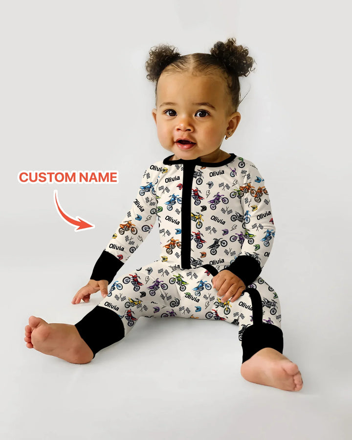 Pijama convertible de bambú con cremallera Little Dirt Bike Rider con nombre personalizado