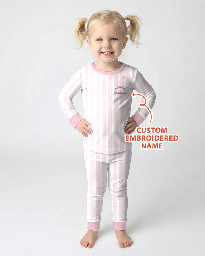 Pijama de dos piezas de bambú rosa con rayas bordado personalizado de manga larga para bebé