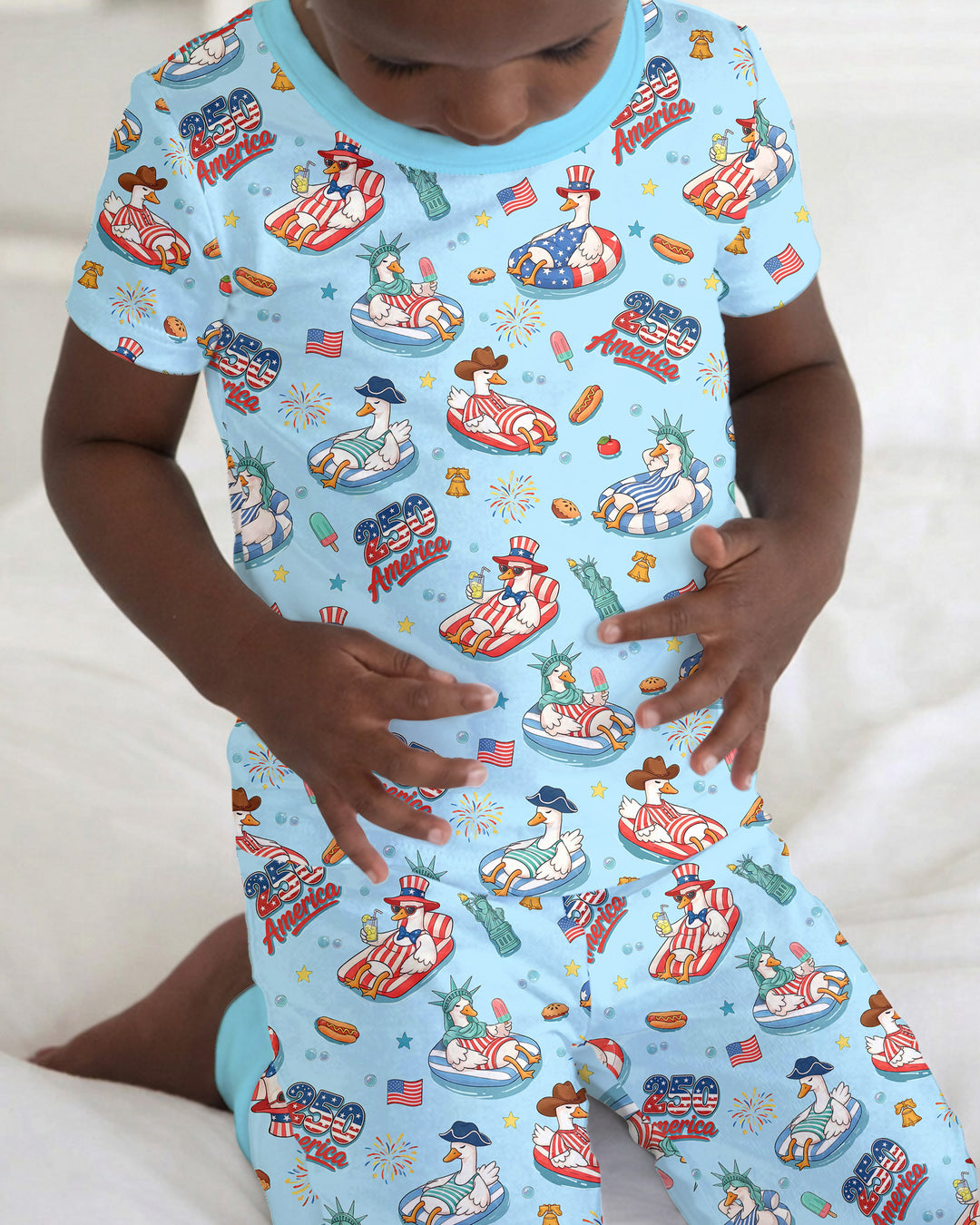Zweiteiliges, kurzärmliges Pyjama-Set mit Marienkäfern