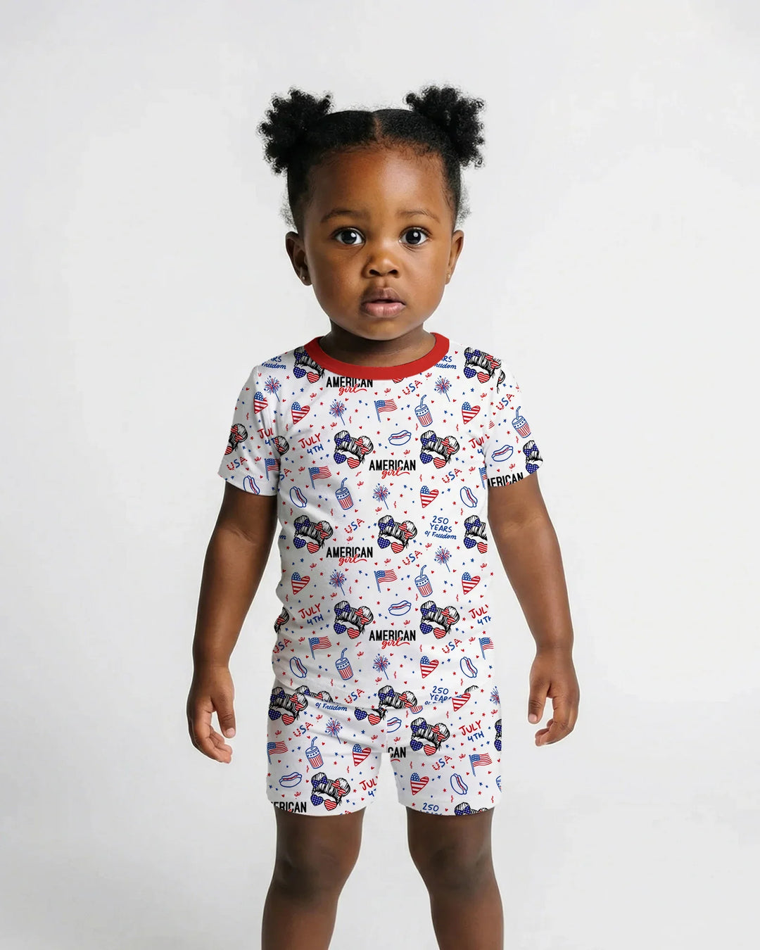 Zweiteiliges Pyjama-Set mit kurzen Ärmeln und Shorts im Sommer-Design