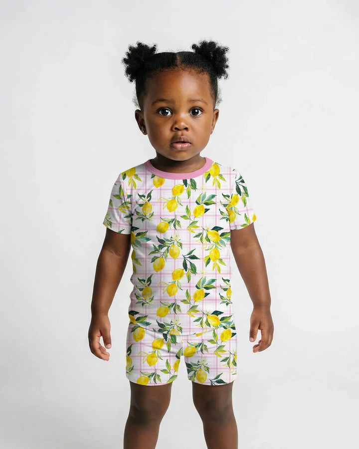 Conjunto de pijama de dos piezas de bambú, manga corta y pantalones cortos, con estampado a juego de limones mediterráneos para la familia