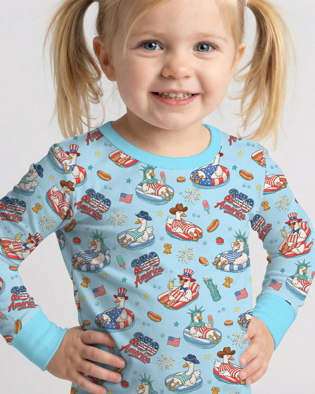 Zweiteiliges Langarm-Pyjama-Set mit Sommerfrüchten