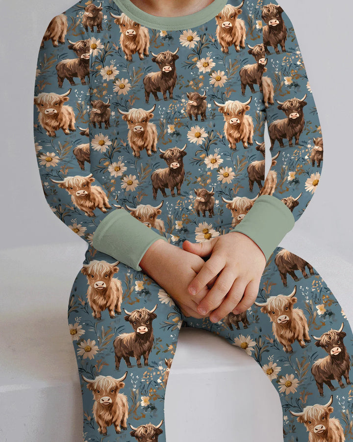 Zweiteiliges Langarm-Pyjama-Set mit Sommerfrüchten