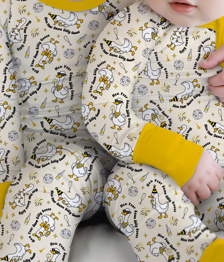 New Year Silly Goose Convertible Zippy