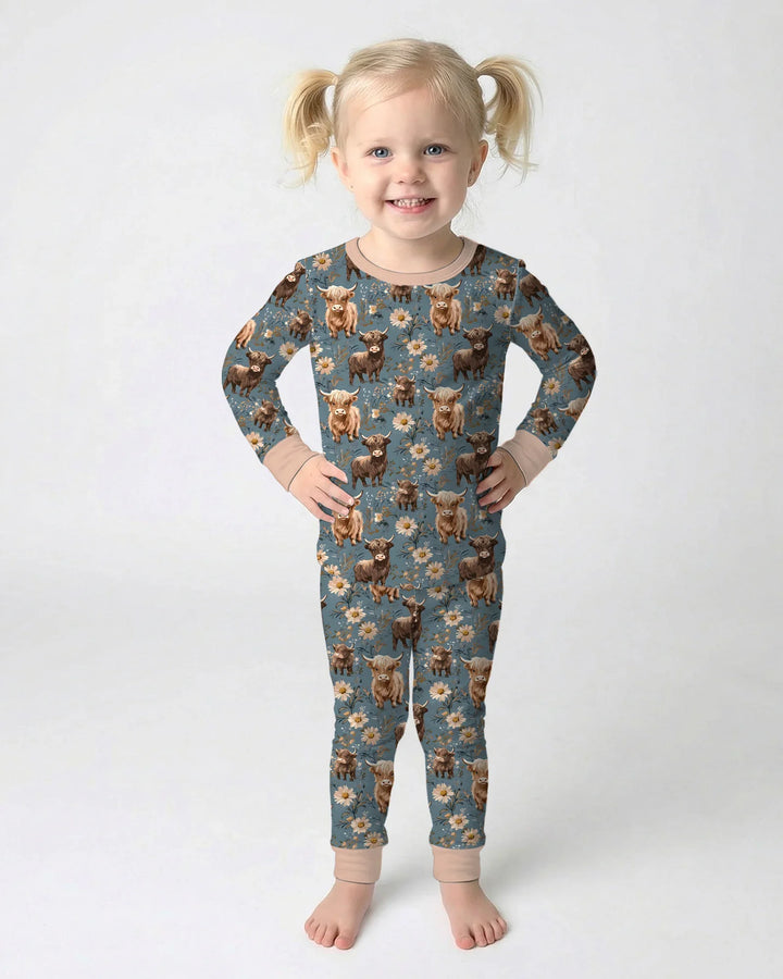 Zweiteiliges Langarm-Pyjama-Set mit Sommerfrüchten