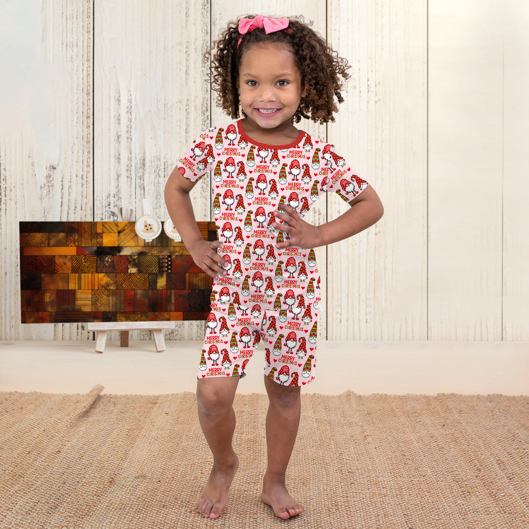 Template Zweiteiliges Pyjama-Set mit kurzen Ärmeln und Shorts