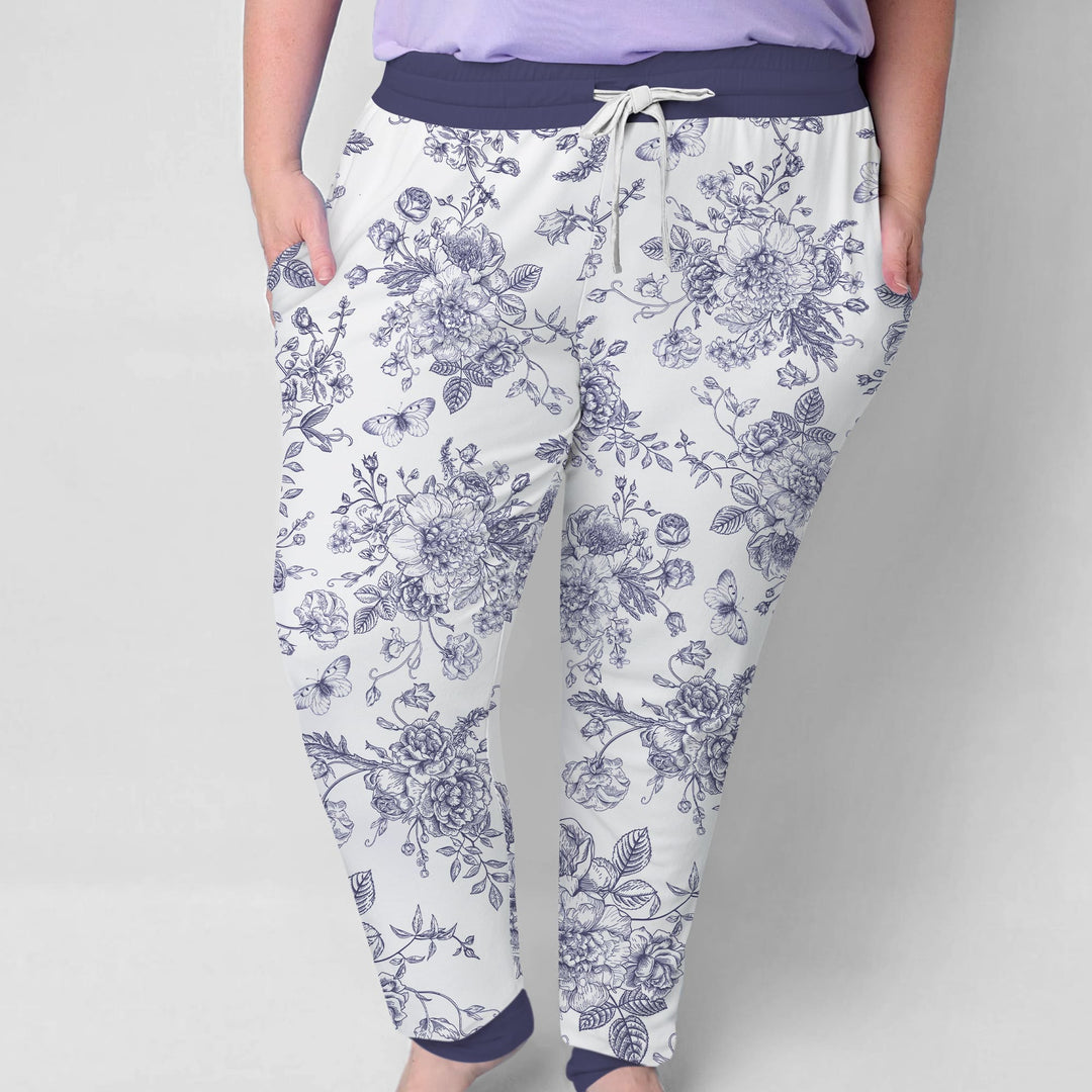 God Says I Am – Faith in Bloom Custom Name and Affirmations Women Pajama Set