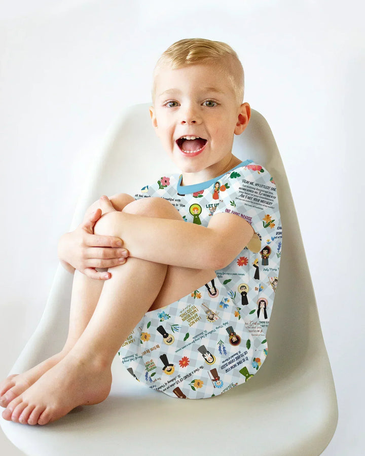 Template Zweiteiliges Pyjama-Set mit kurzen Ärmeln und Shorts