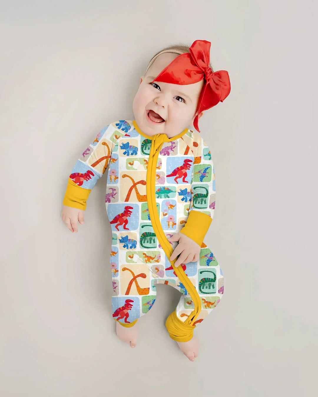 Pijama enterizo de bambú convertible Rainbow Dino Friends a juego para toda la familia
