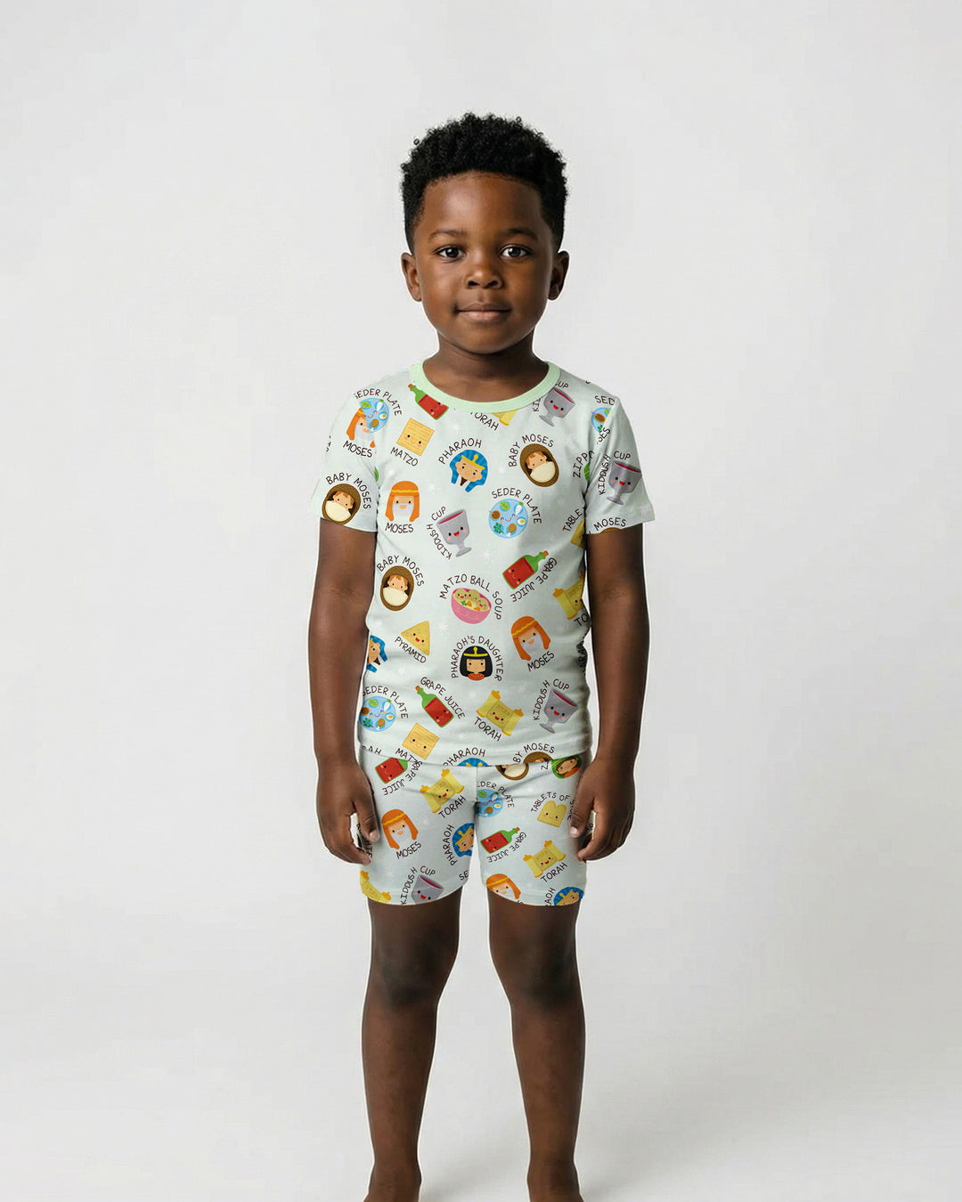 Template Zweiteiliges Pyjama-Set mit kurzen Ärmeln und Shorts