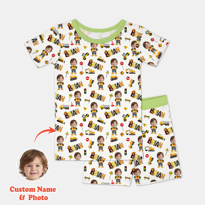 Zweiteiliges Pyjama-Set mit kurzen Ärmeln und Shorts im Sommer-Design