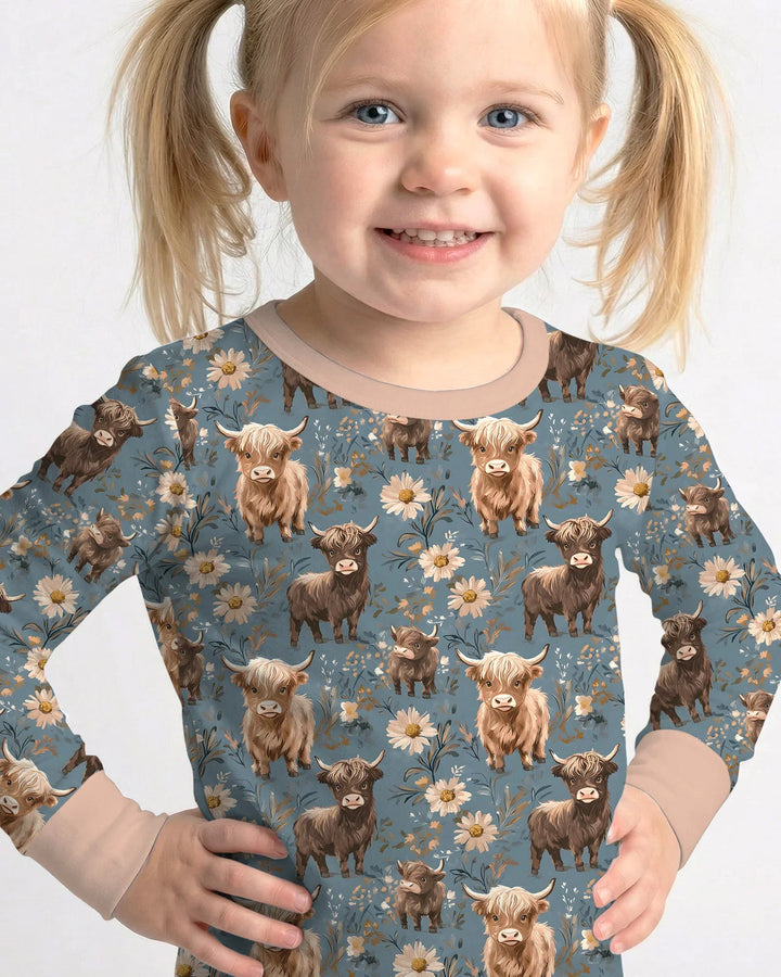 Zweiteiliges Langarm-Pyjama-Set mit Sommerfrüchten