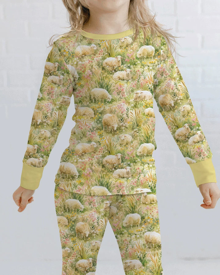 Zweiteiliges Langarm-Pyjama-Set mit Sommerfrüchten