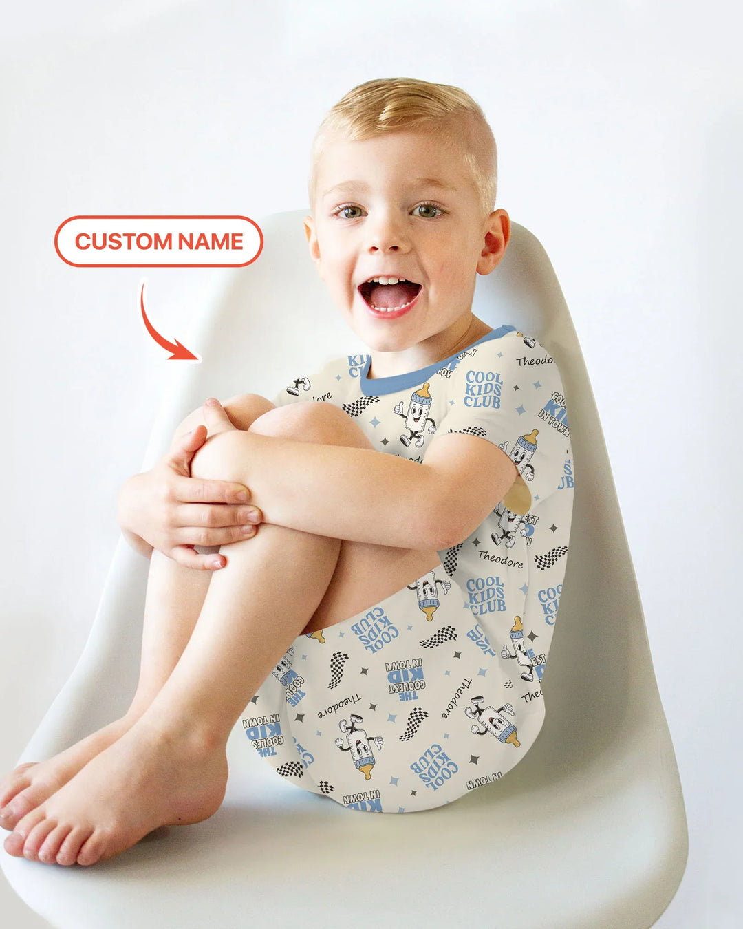 Zweiteiliges Pyjama-Set mit kurzen Ärmeln und Shorts im Sommer-Design
