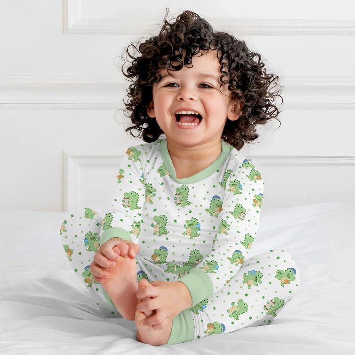 Zweiteiliges Langarm-Pyjama-Set mit Sommerfrüchten