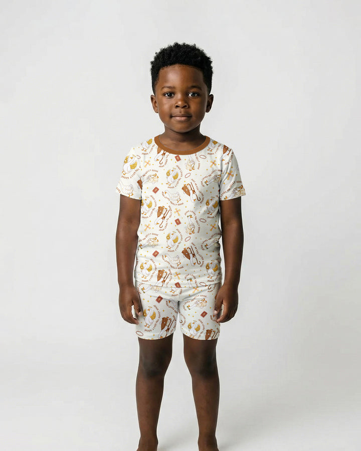Template Zweiteiliges Pyjama-Set mit kurzen Ärmeln und Shorts
