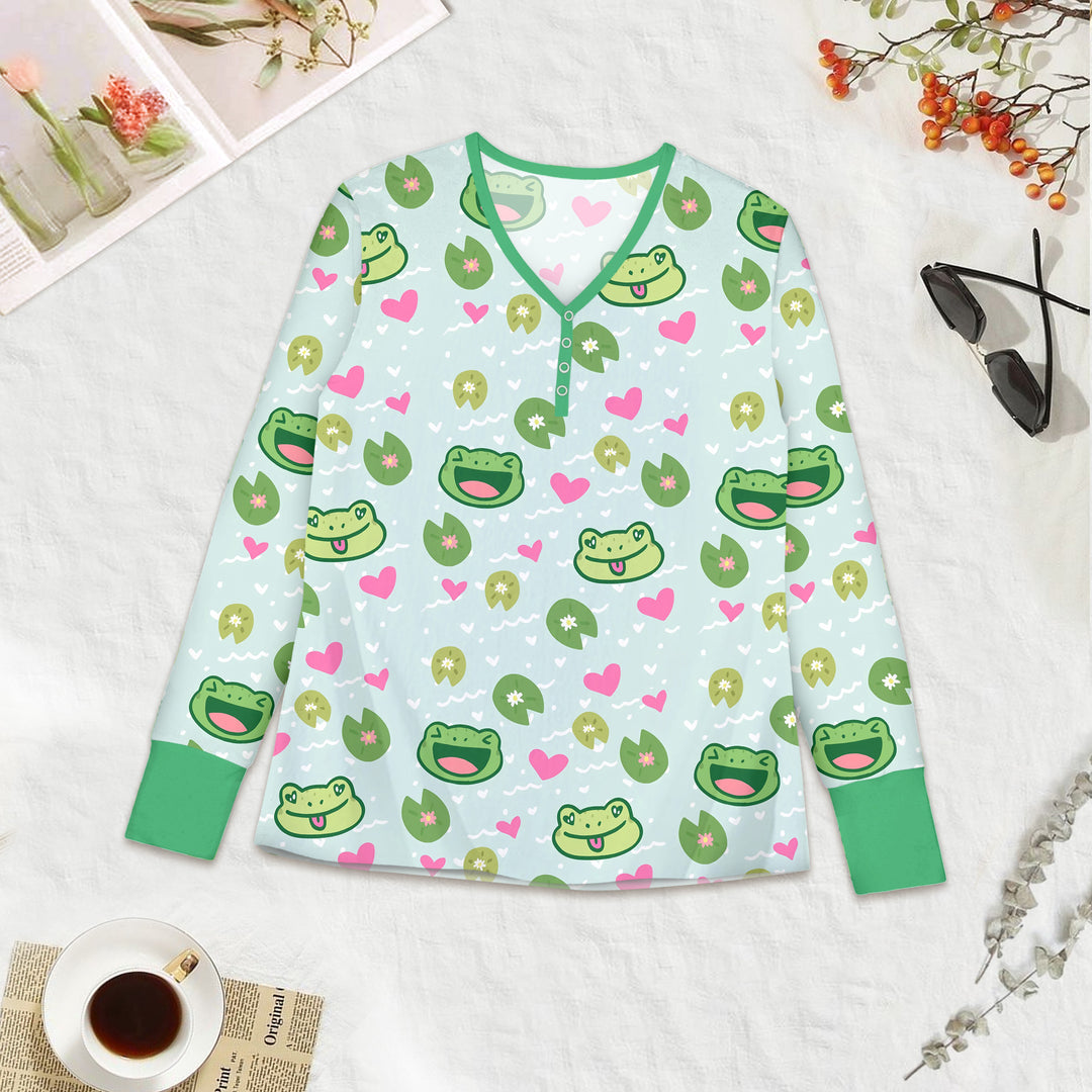 Frog Print Bamboo Outfit for Women – Fun and Stylish