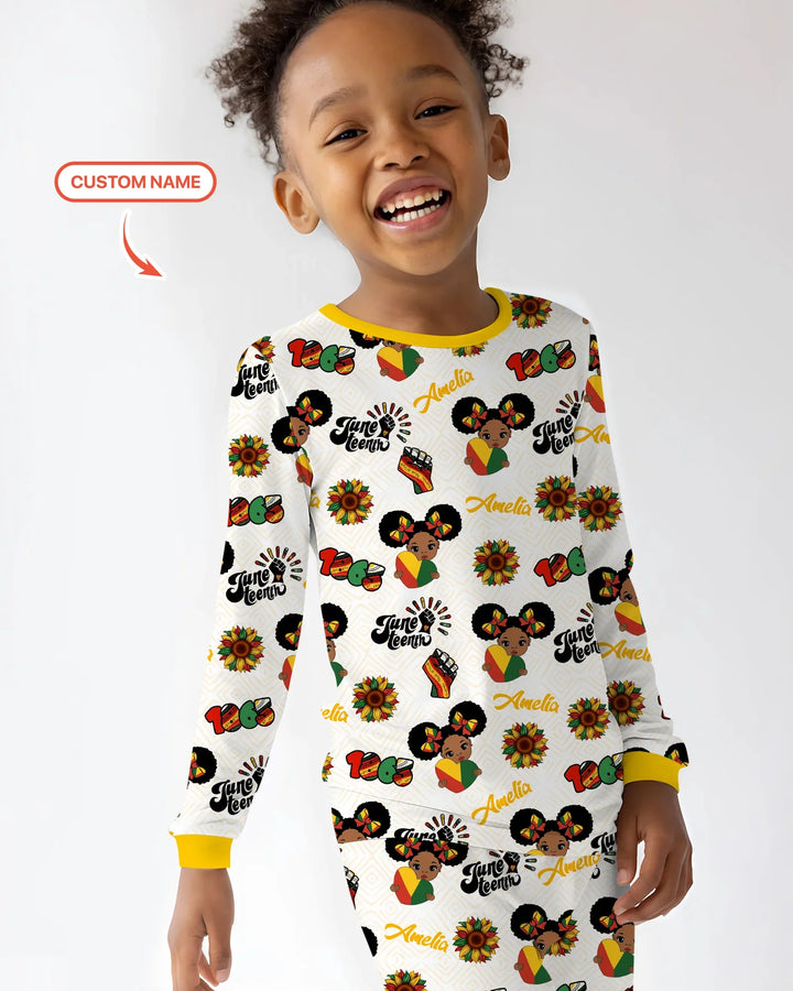 Pijama de dos piezas de manga larga de bambú con nombre personalizado "Bloom in Freedom"