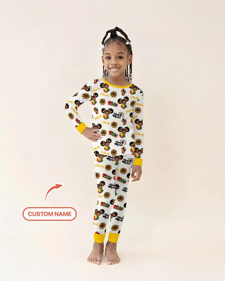 Pijama de dos piezas de manga larga de bambú con nombre personalizado "Bloom in Freedom"