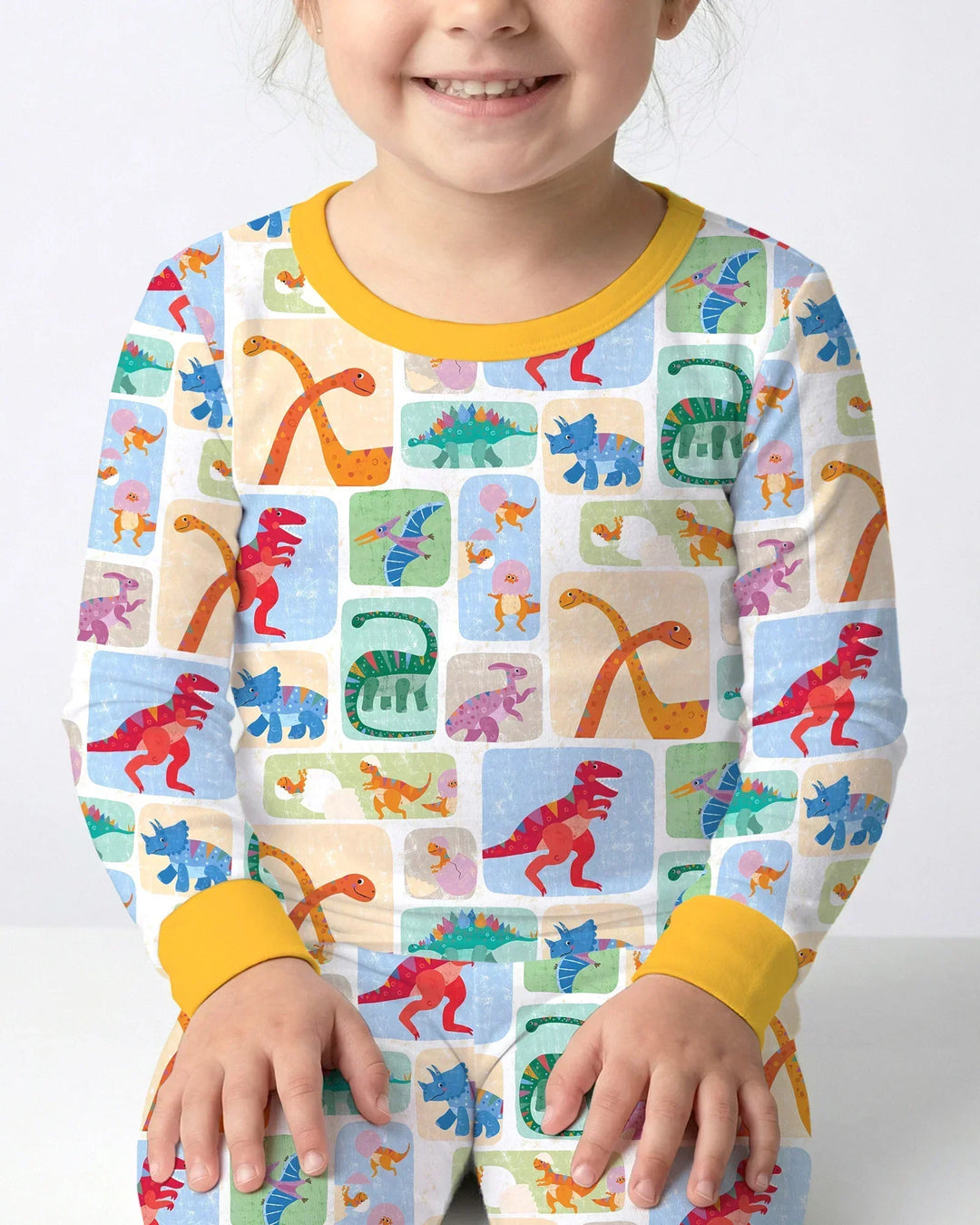 Pijama de dos piezas de bambú de manga larga Rainbow Dino Friends a juego para toda la familia