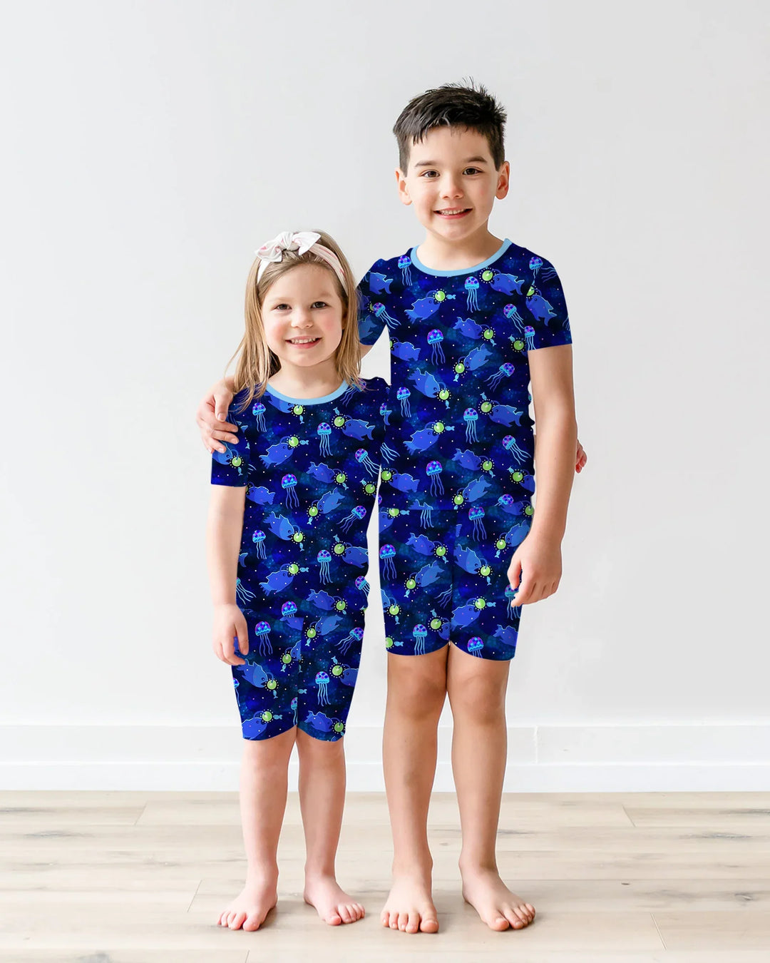 Happy Glow Fish Bamboo Two Piece Short Sleeve Shorts Pajama Set