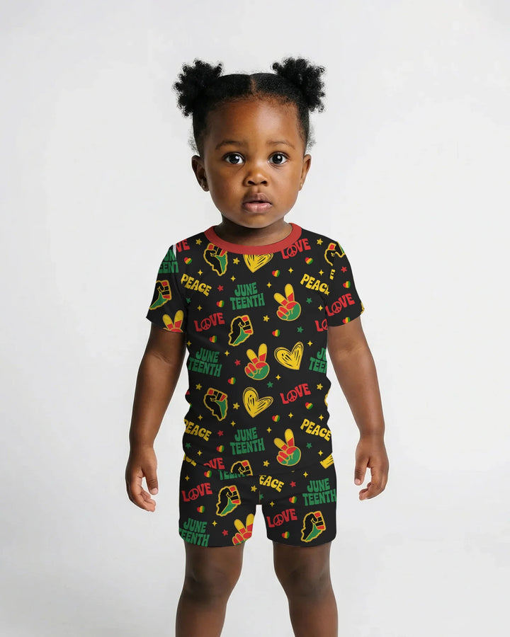 Template Zweiteiliges Pyjama-Set mit kurzen Ärmeln und Shorts
