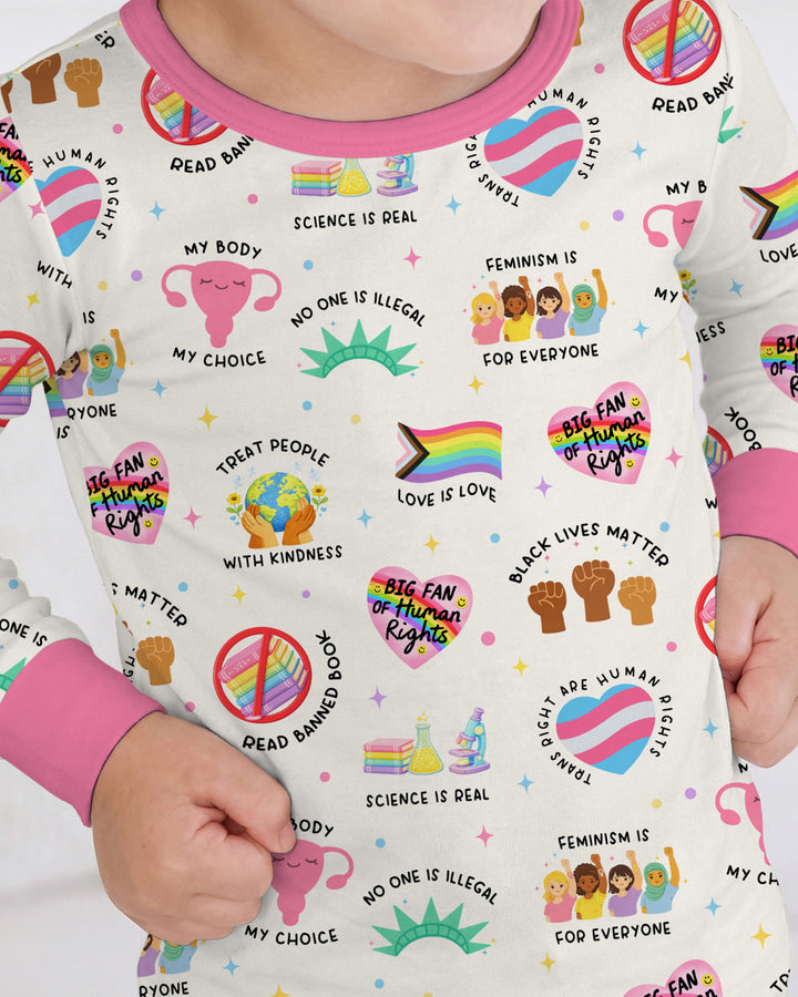 Zweiteiliges Langarm-Pyjama-Set mit Sommerfrüchten