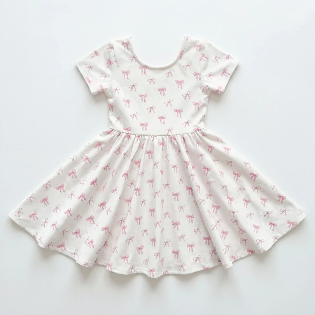 Süßes rosa Schleifen-Garten-Bambus-Drehkleid