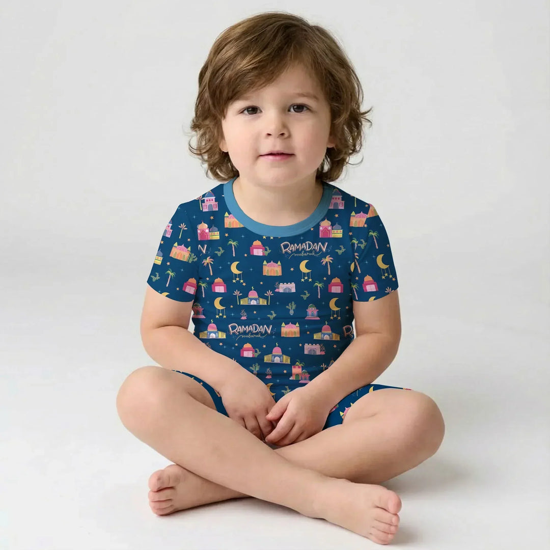 Template Zweiteiliges Pyjama-Set mit kurzen Ärmeln und Shorts