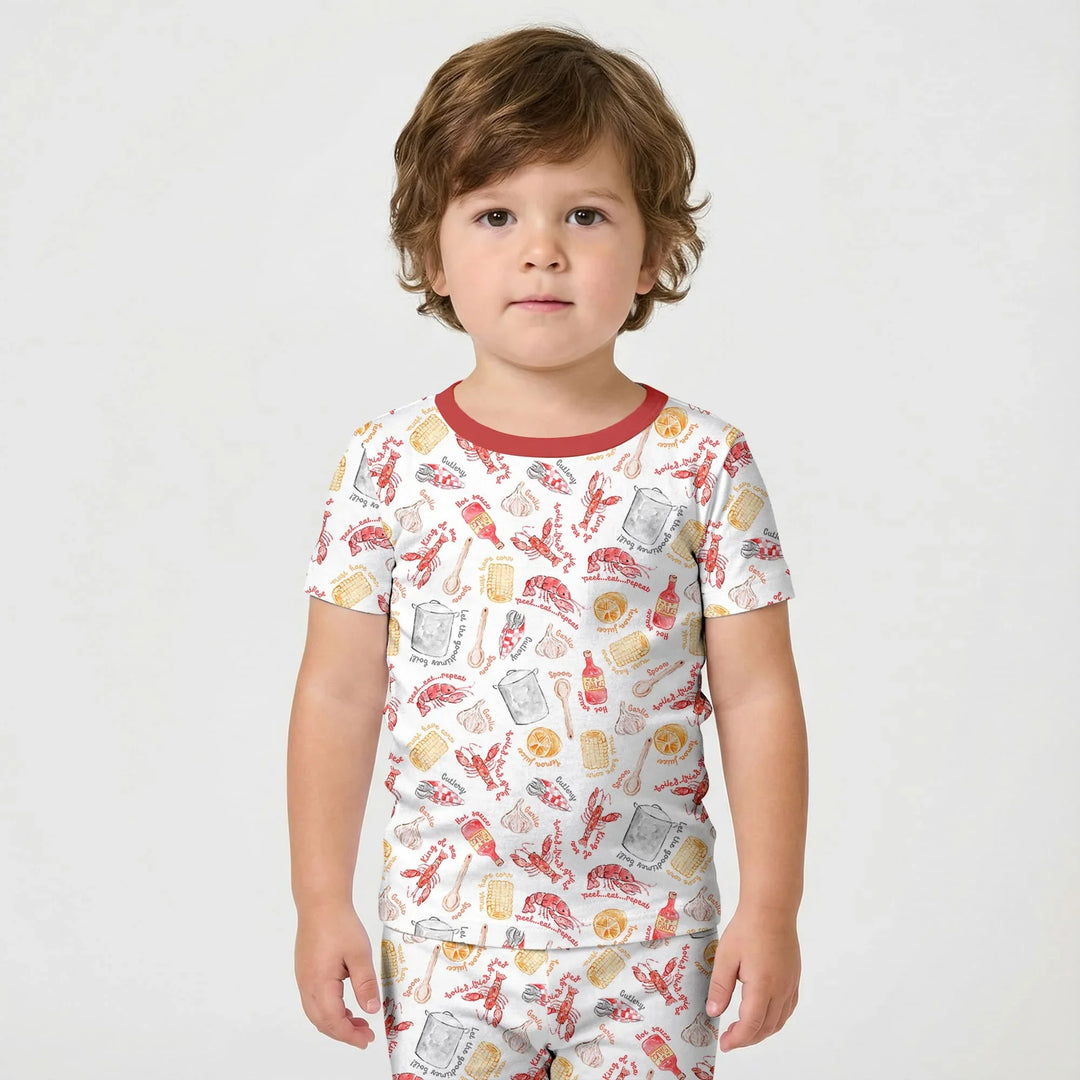 Template Zweiteiliges Pyjama-Set mit kurzen Ärmeln und Shorts