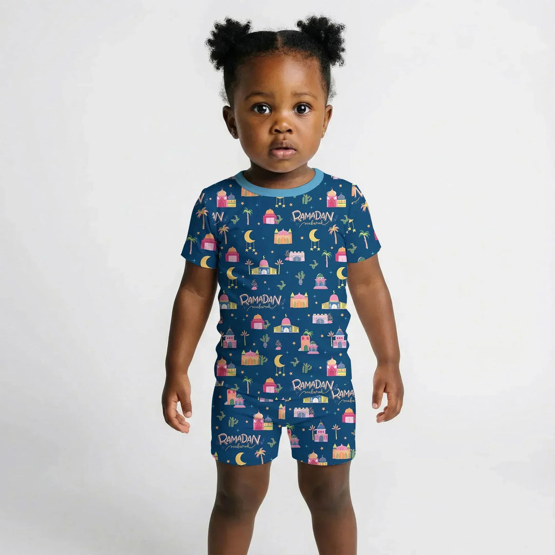 Template Zweiteiliges Pyjama-Set mit kurzen Ärmeln und Shorts