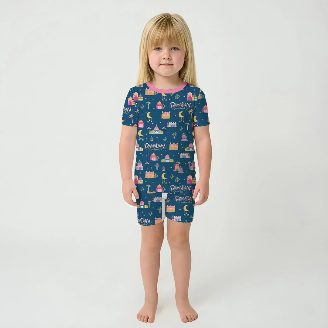Template Zweiteiliges Pyjama-Set mit kurzen Ärmeln und Shorts
