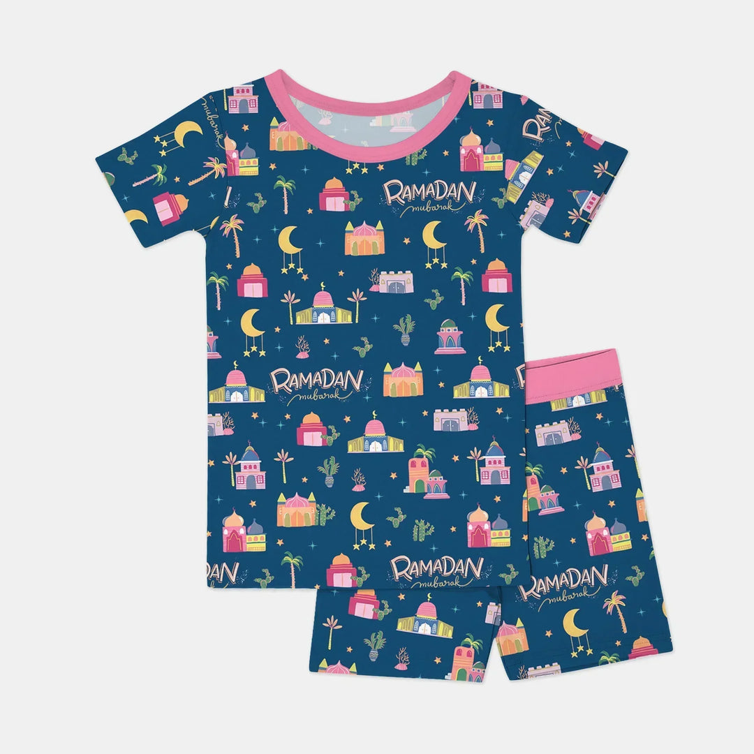 Template Zweiteiliges Pyjama-Set mit kurzen Ärmeln und Shorts