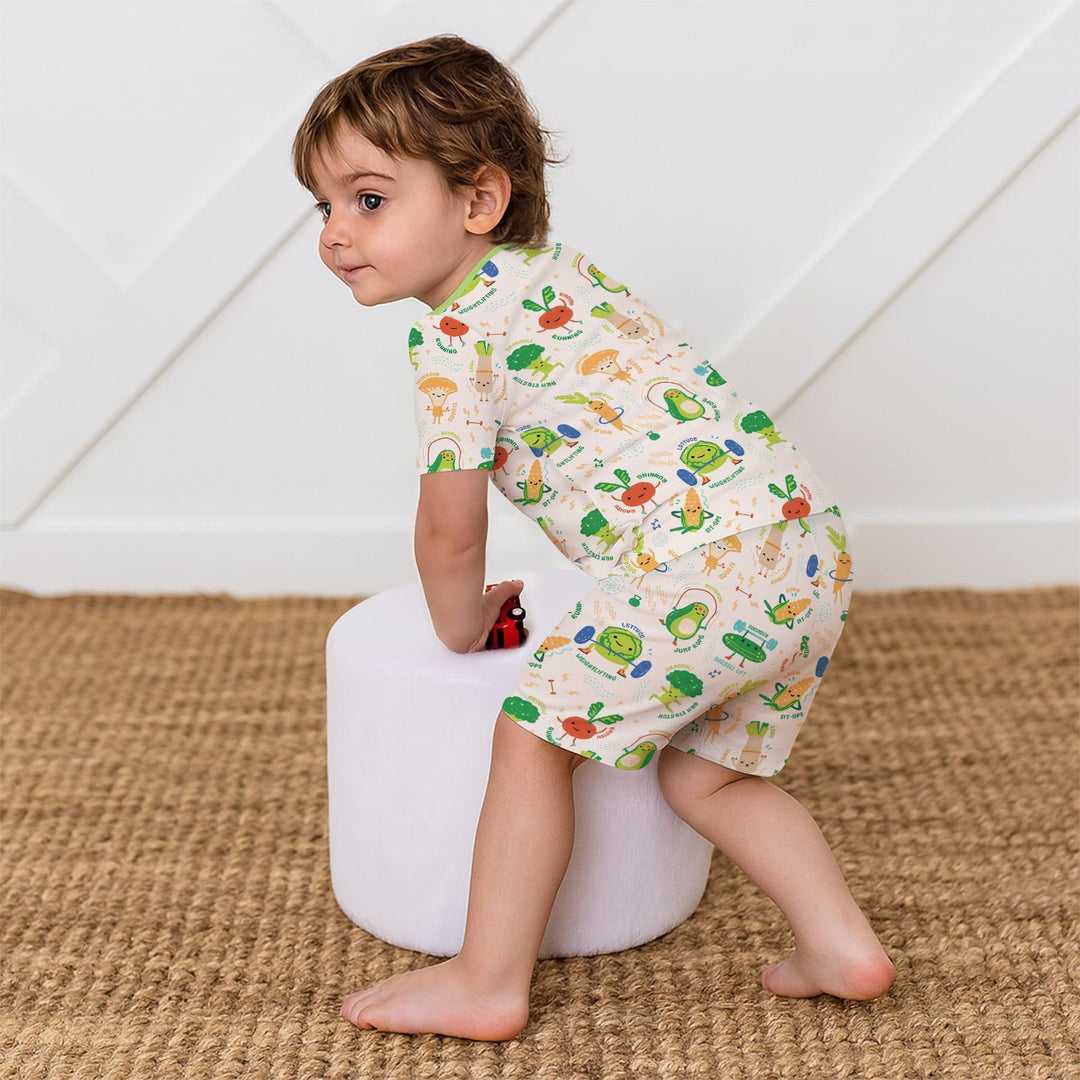 Template Zweiteiliges Pyjama-Set mit kurzen Ärmeln und Shorts