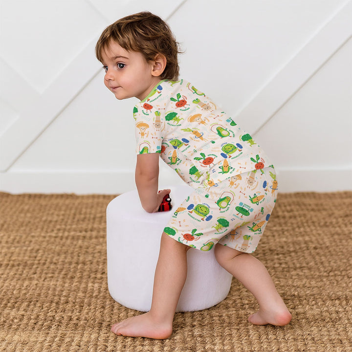 Template Zweiteiliges Pyjama-Set mit kurzen Ärmeln und Shorts