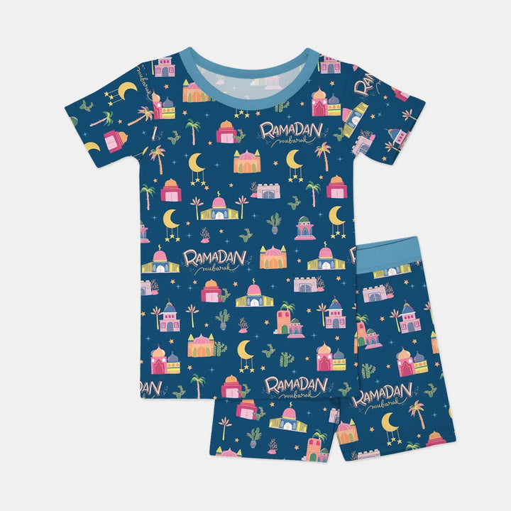 Template Zweiteiliges Pyjama-Set mit kurzen Ärmeln und Shorts
