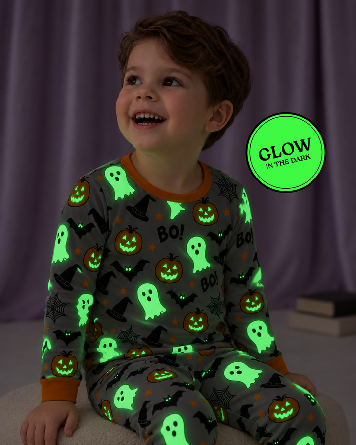Conjunto de pijama de dos piezas de bambú de manga larga que brilla en la oscuridad con temática de Halloween y calabaza