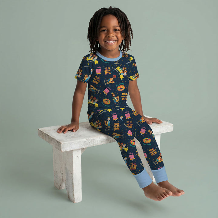 Feliz Dia de Reyes Two Piece Short Sleeve Pajama Set
