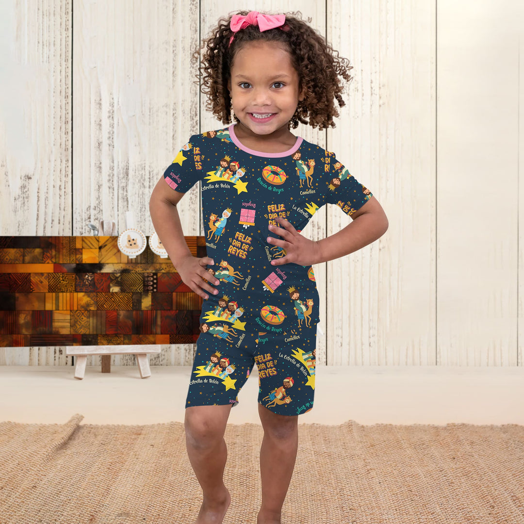 Feliz Dia de Reyes Two Piece Short Sleeve Shorts Pajama Set