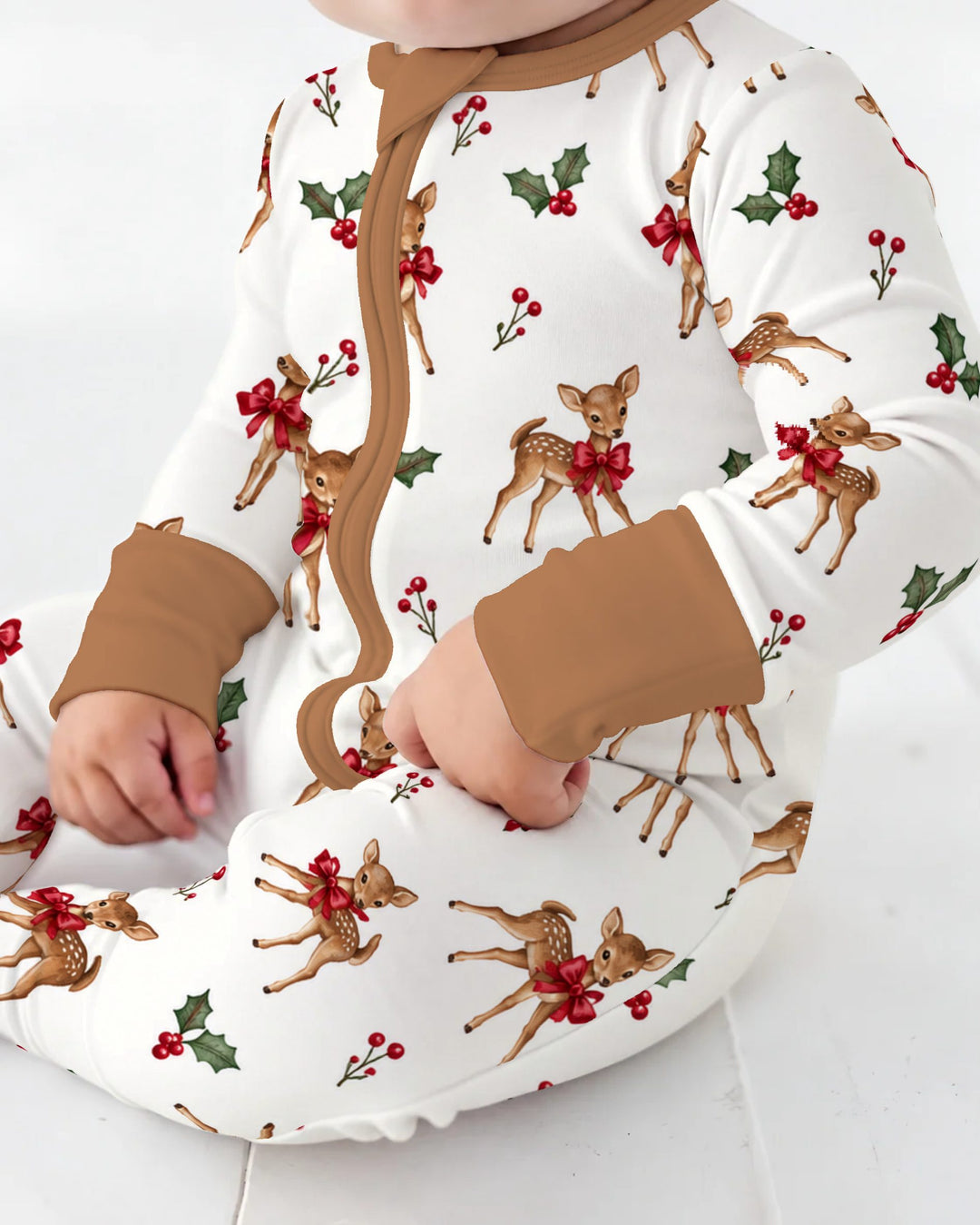Vintage Christmas Fawn & Holly Bows Bamboo Convertible Zippy