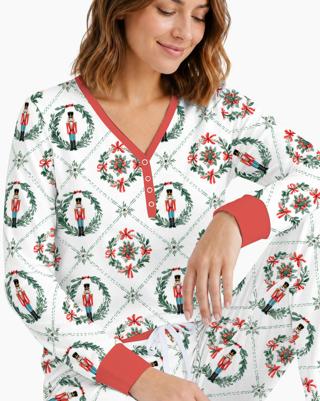 Classic Nutcracker Christmas Wreath Seamless Pattern Bamboo Women Pajama Set