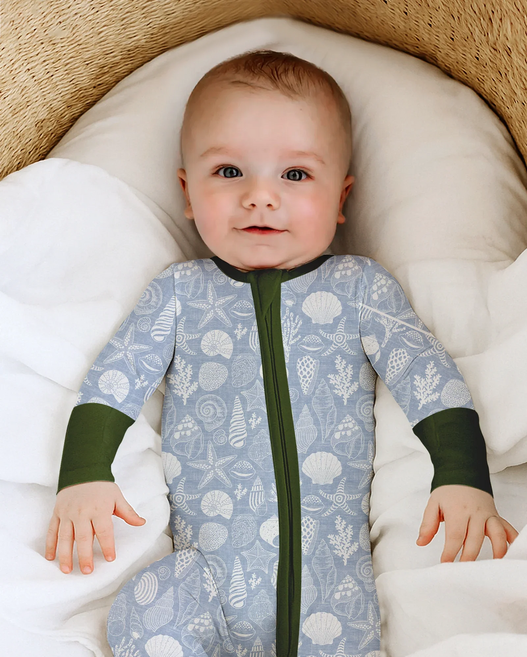 Coastal Treasures Bamboo Convertible Zippy