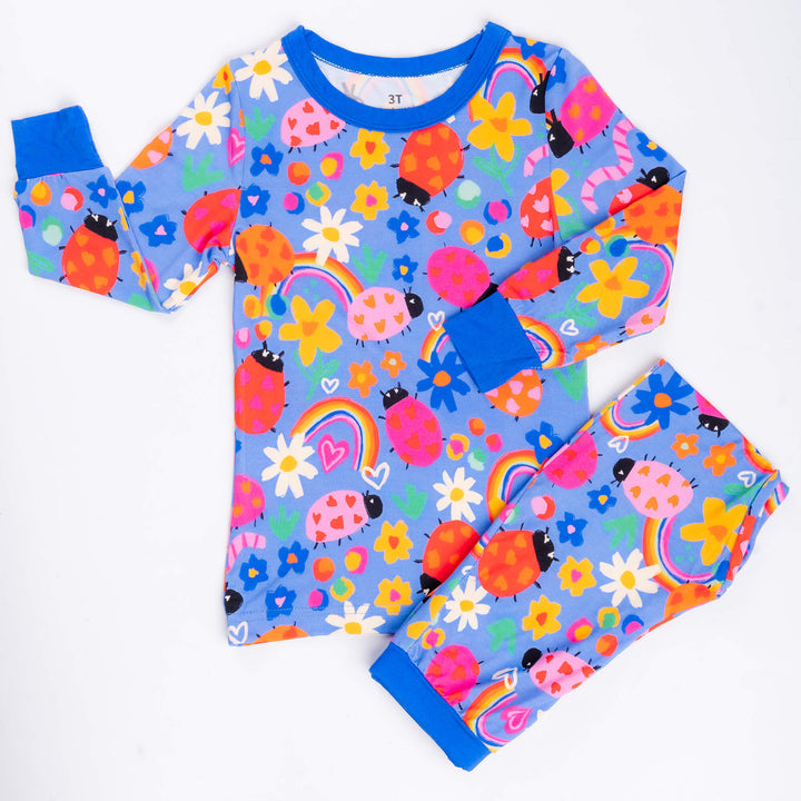 Zweiteiliges Langarm-Pyjama-Set mit Marienkäfern
