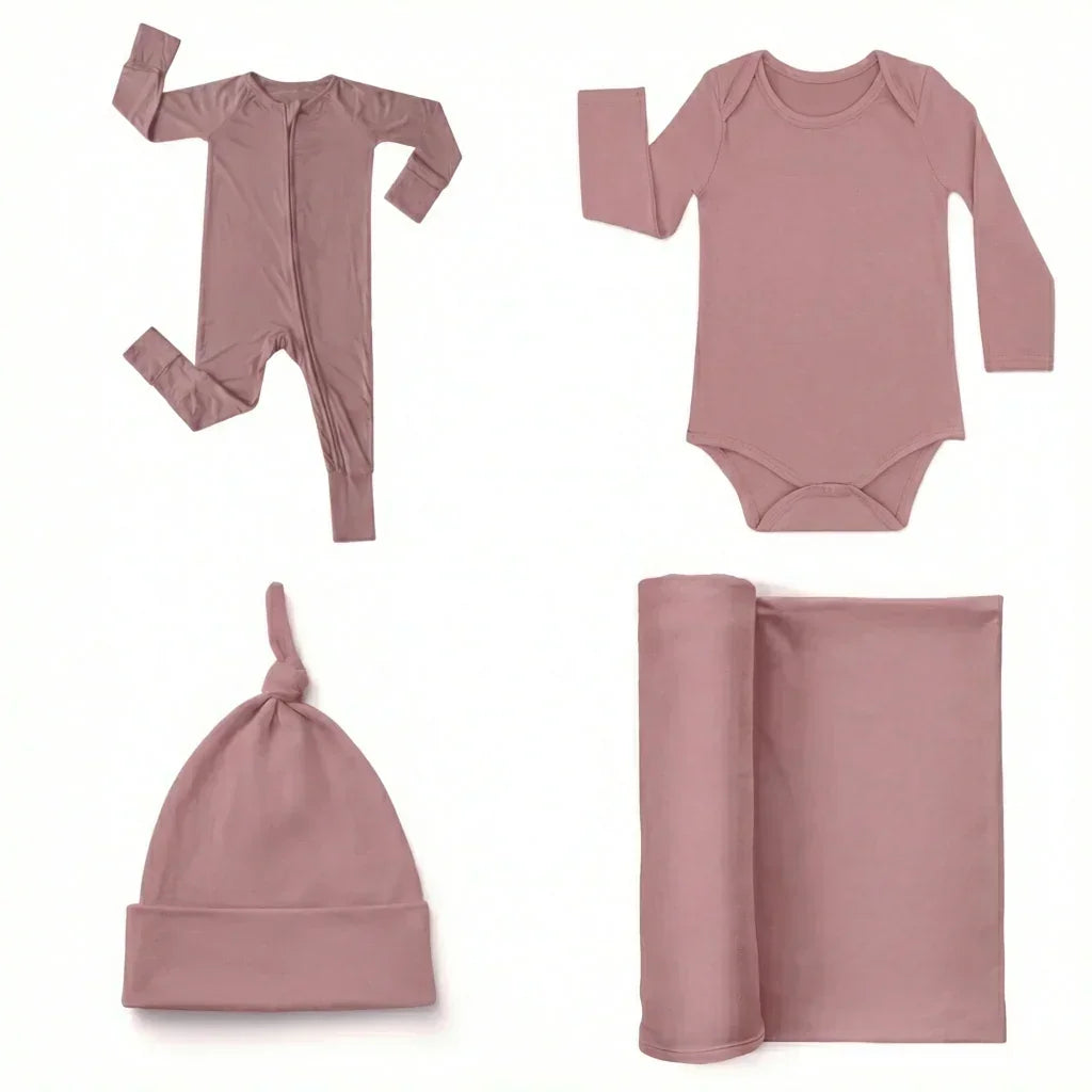 Willkommen in unserem World Set (1 langer Strampler mit Reißverschluss + 1 Body + 1 Pucktuch + 1 Knotenmütze)