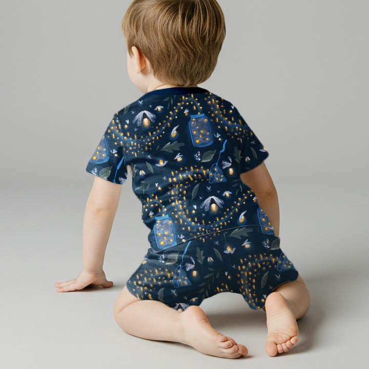 Zweiteiliges Pyjama-Set mit Kurzarm-Shorts „Catching Fireflies“
