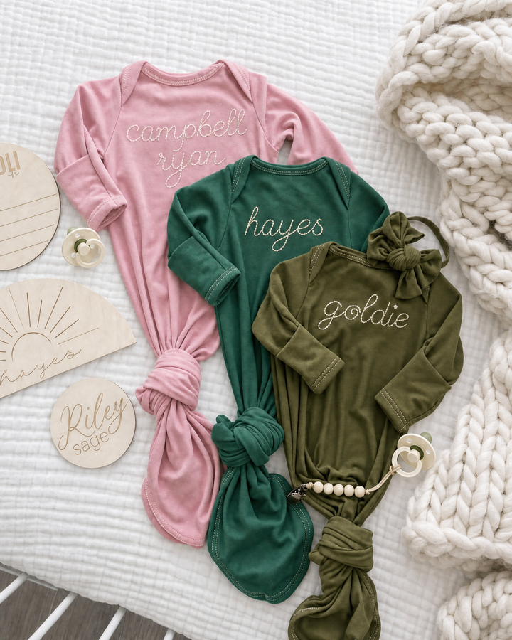 Personalisiertes genähtes Baby-Namen-Bambus-Knotenkleid