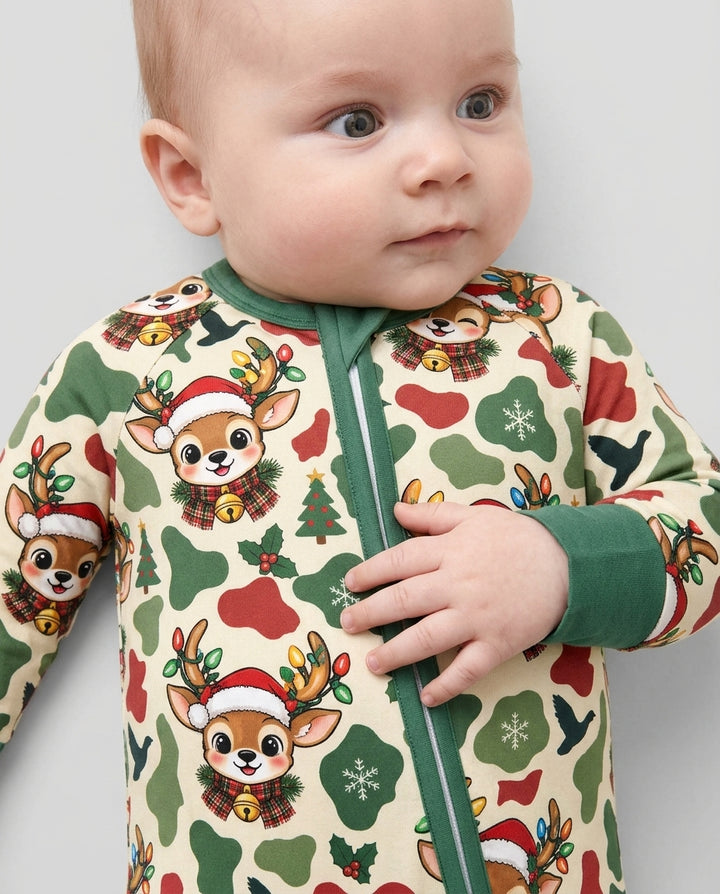 Christmas Deer Hunting Camo Bamboo Convertible Zippy