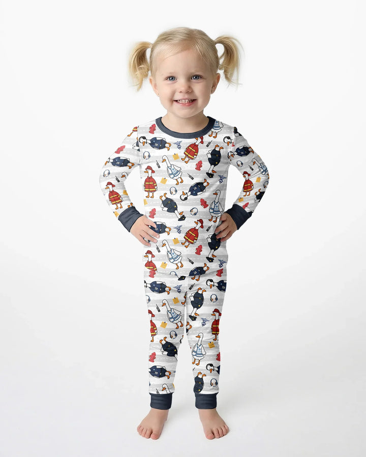 Zweiteiliges Langarm-Pyjama-Set mit Sommerfrüchten