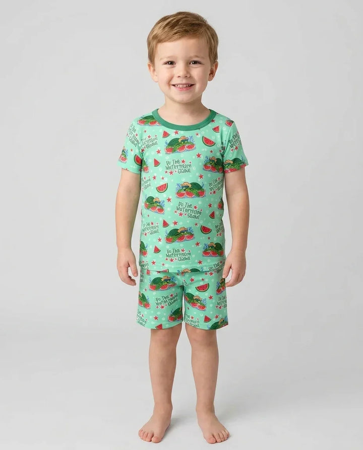 Template Zweiteiliges Pyjama-Set mit kurzen Ärmeln und Shorts